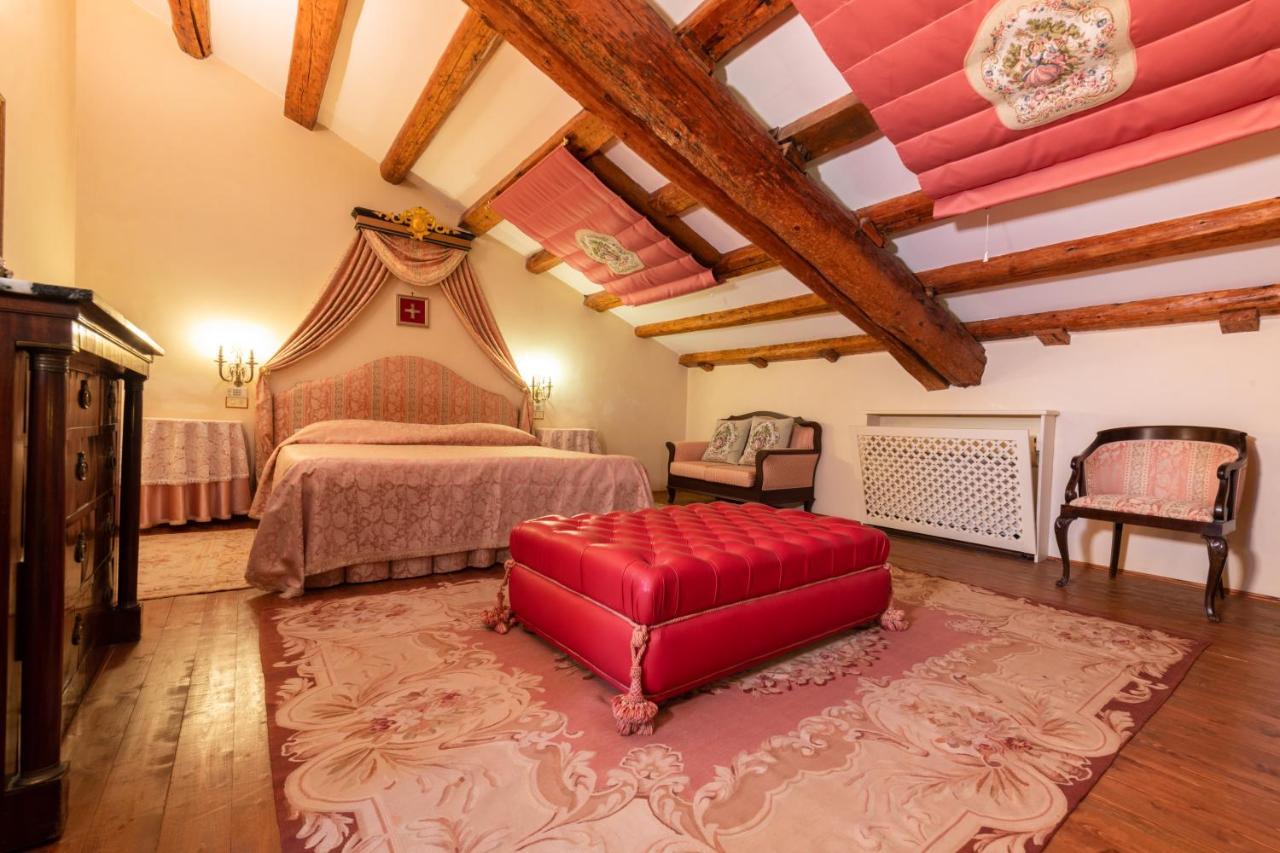 ホテル Castello Di Spessa - Residenze D'Epoca Capriva del Friuli エクステリア 写真