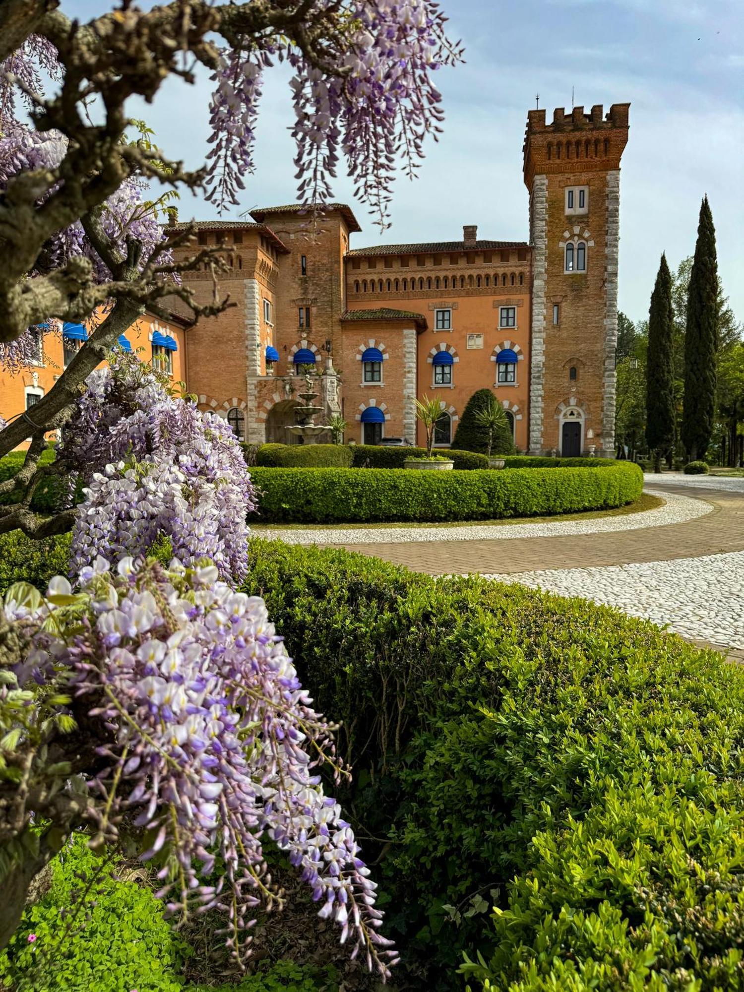 ホテル Castello Di Spessa - Residenze D'Epoca Capriva del Friuli エクステリア 写真
