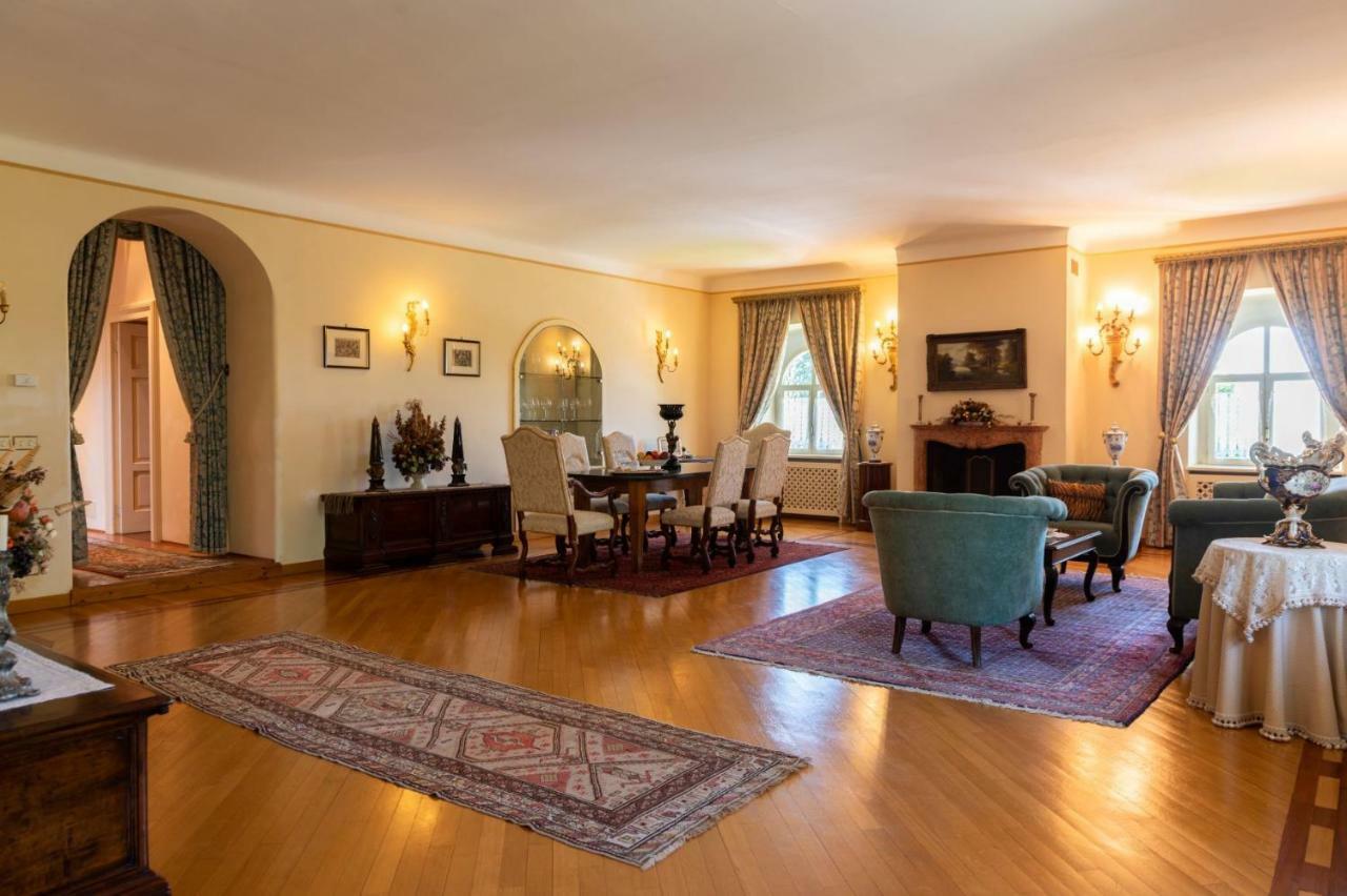 ホテル Castello Di Spessa - Residenze D'Epoca Capriva del Friuli エクステリア 写真